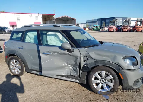 2019 Mini Countryman Cooper z USA, uszkodzony, nr VIN WMZYS7C5XK3F45978
